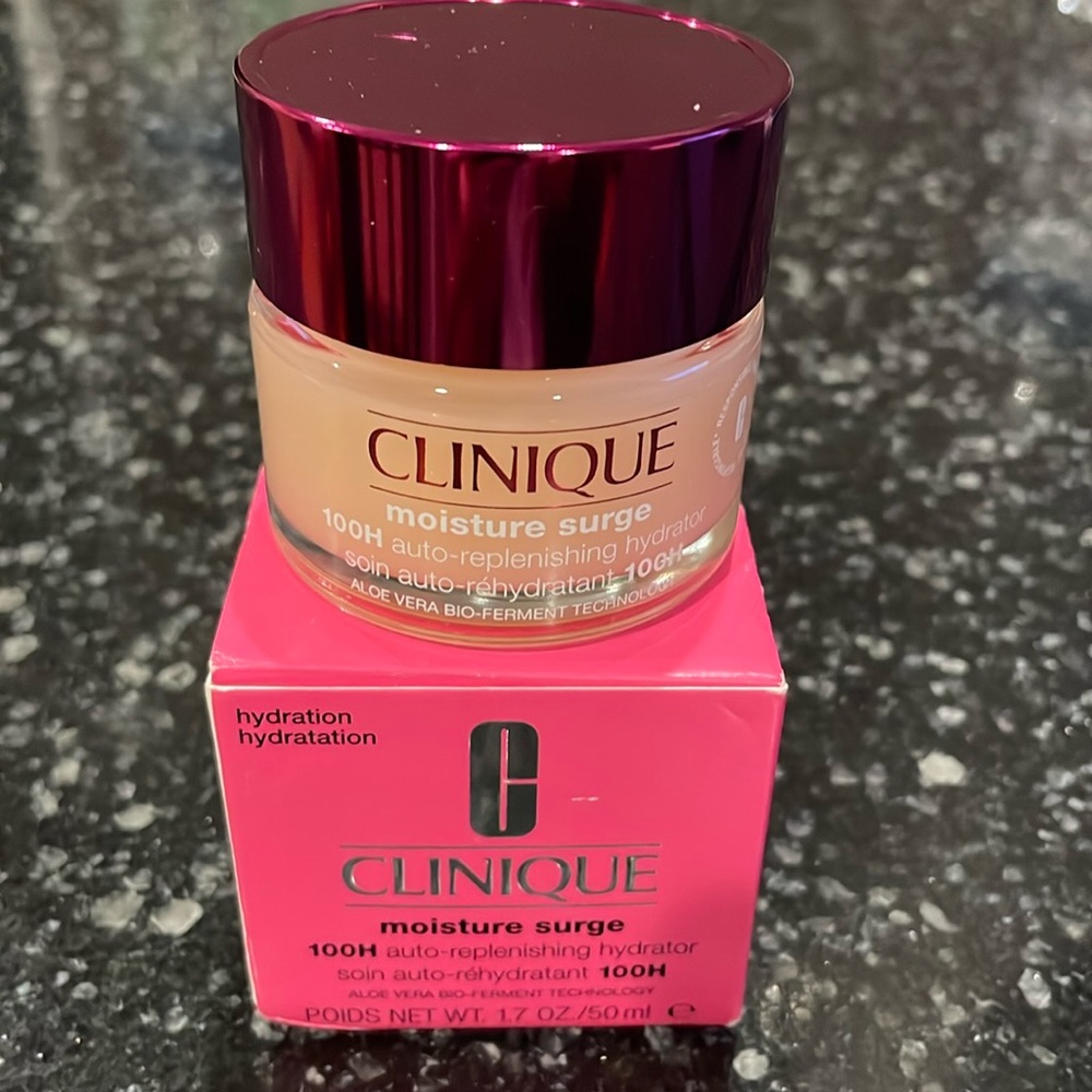 Clinique Moisture Surge 100H